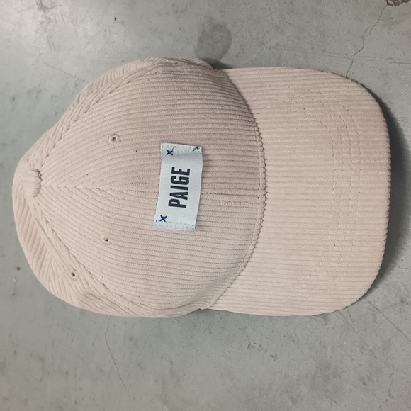 Paige - Picture 2 of 3